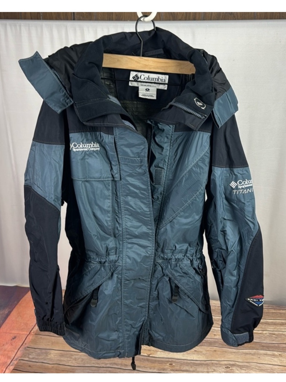 Columbia Women's Ski Jacket in Slate Blue and Black